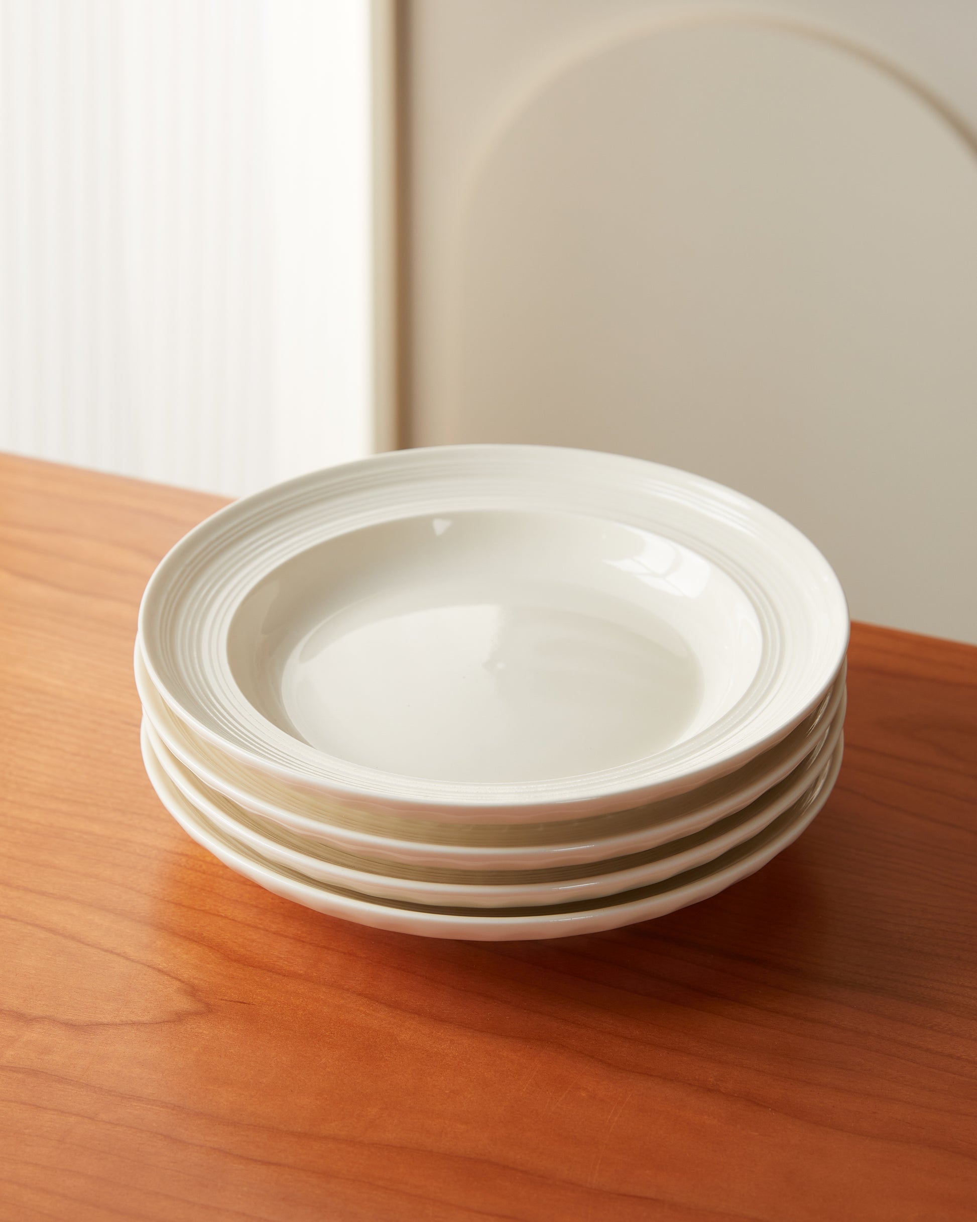 Platos de Sopa 8" en Set de 4 Piezas Cerámica de Alta Calidad Color Beige para Comidas Diarias y Especiales