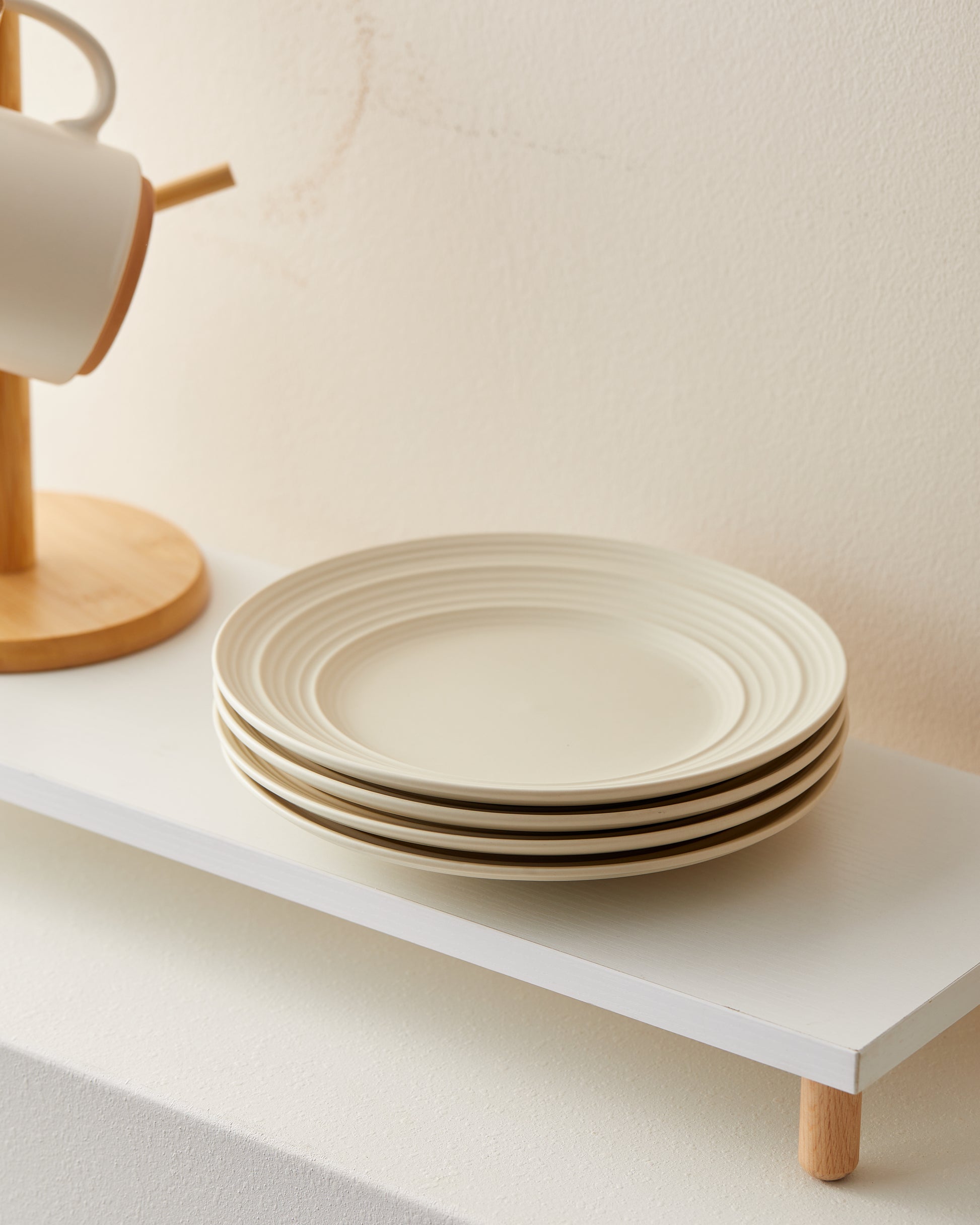 Platos Laterales de 8.3" en Amarillo/Blanco Mate Set de 4 Piezas Versión Básica Cerámica de Alta Calidad Diámetro 21.4 cm Ideal para Desayunos y Comidas